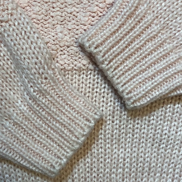 Vintage Pink Knit Lace Collar Sweater - Picture 13 of 17